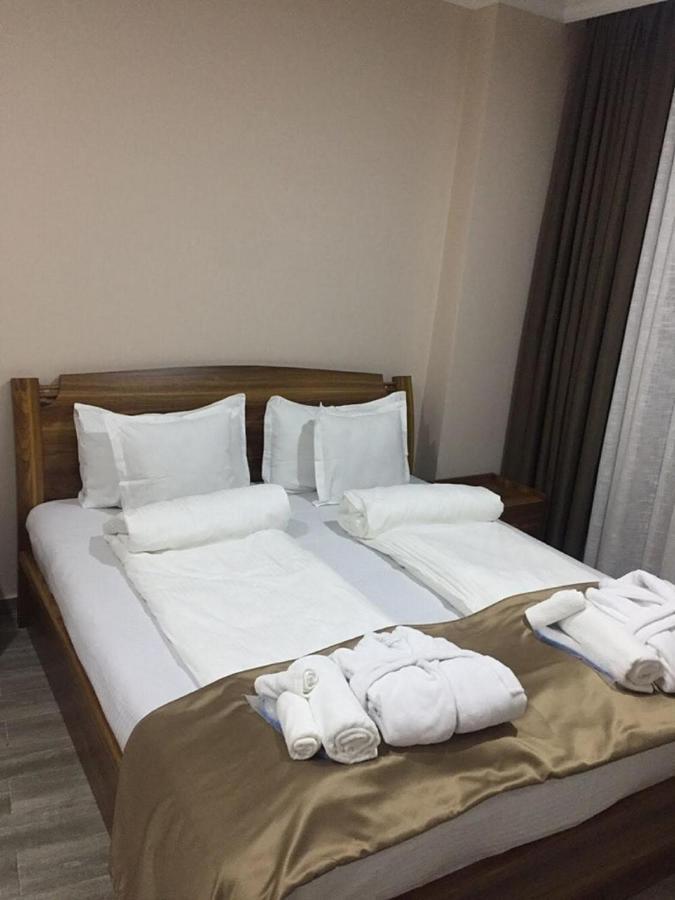Hotel Lazi Kobuleti Bagian luar foto